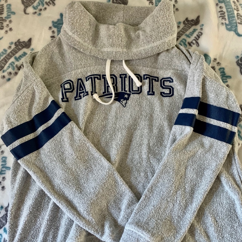 Patriots Funnel Neck Sweatshirt